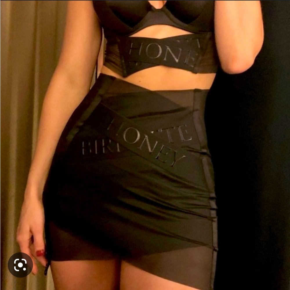 ♡BNWT ULTRA FLATTERING HB™ ☆Alexis☆ Contoured Waspie/Garter Sex Skirt♡ Large♡